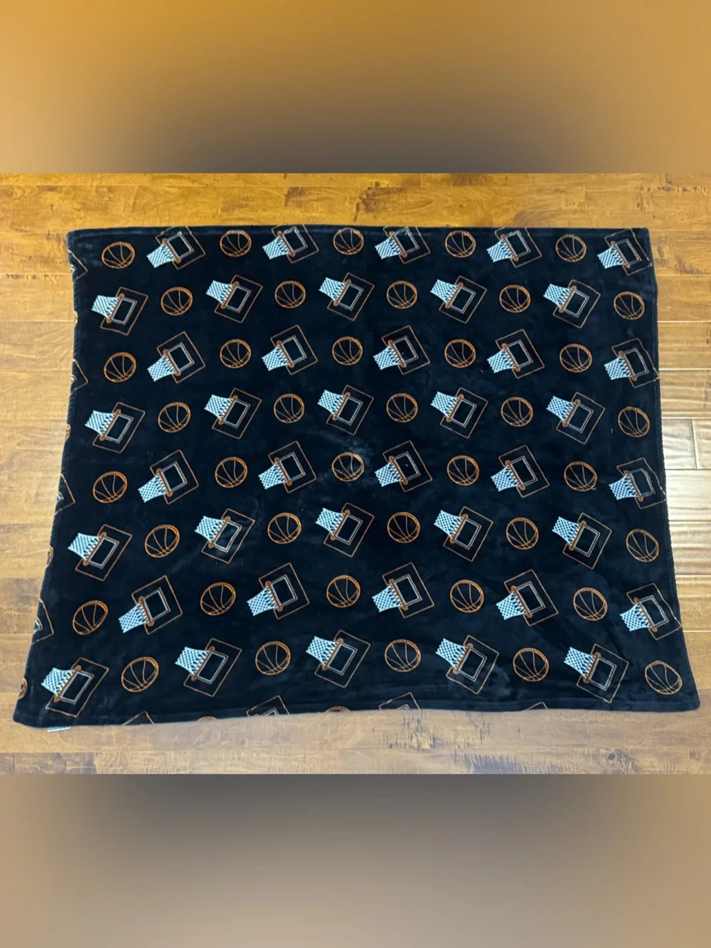 Basketball earrings, blankets & wooden home decor